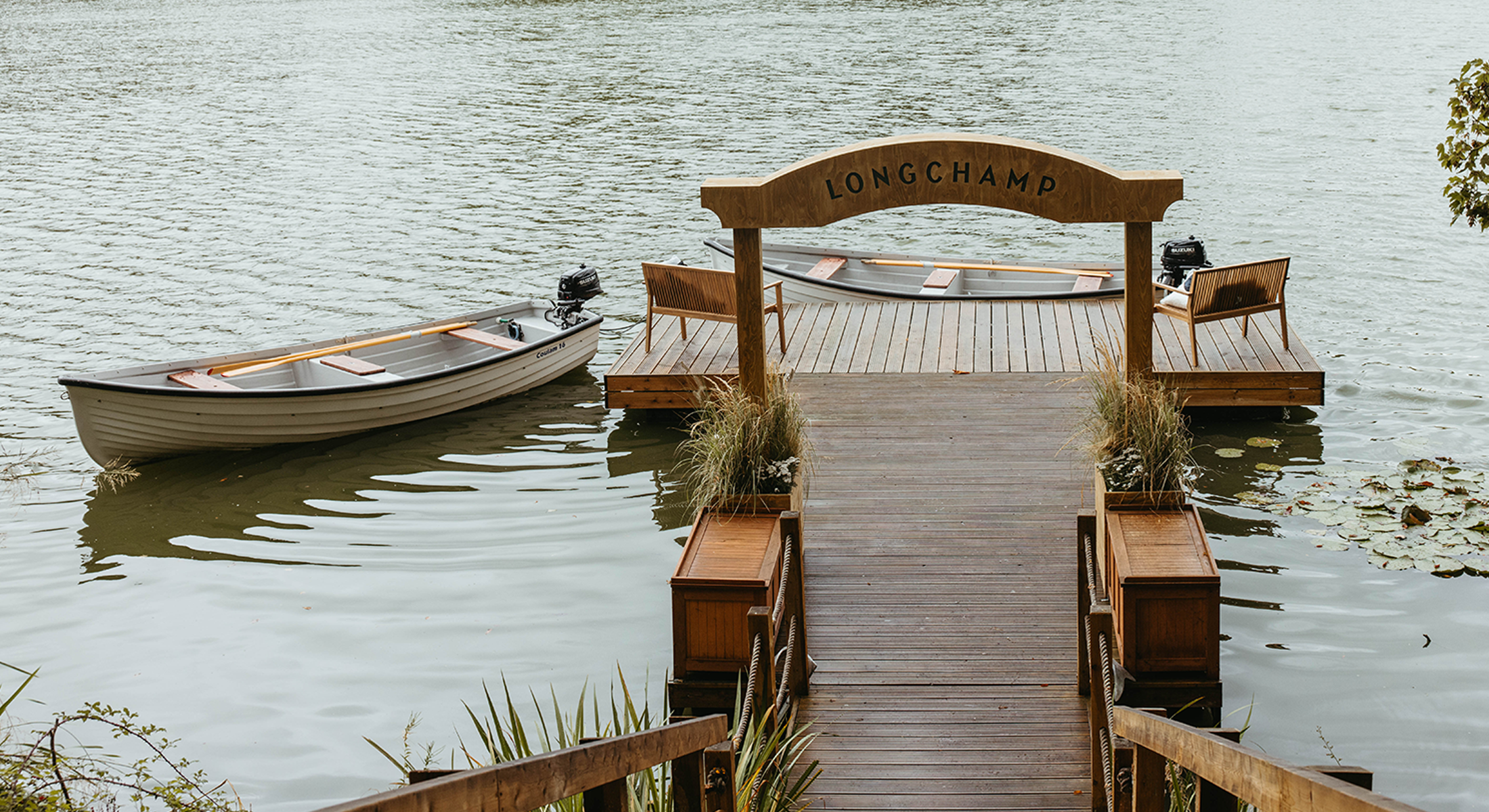 An English Escape in Good Company