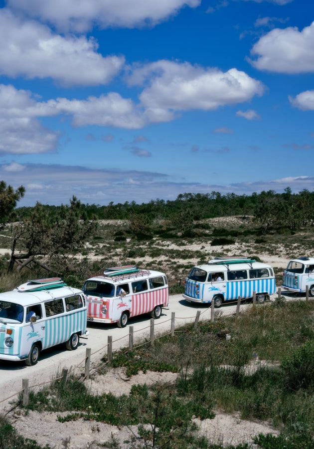 Under the radiant Portuguese sun, friends of the Maison enjoy summer in total freedom. image 3