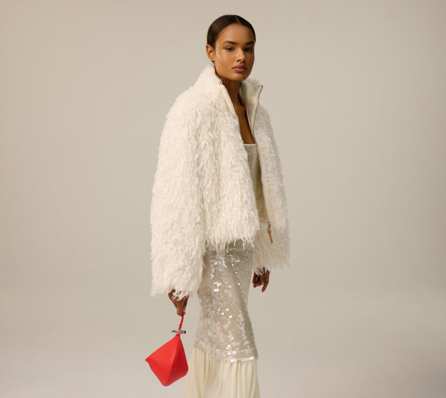 A shimmering winter unfolds on the ice