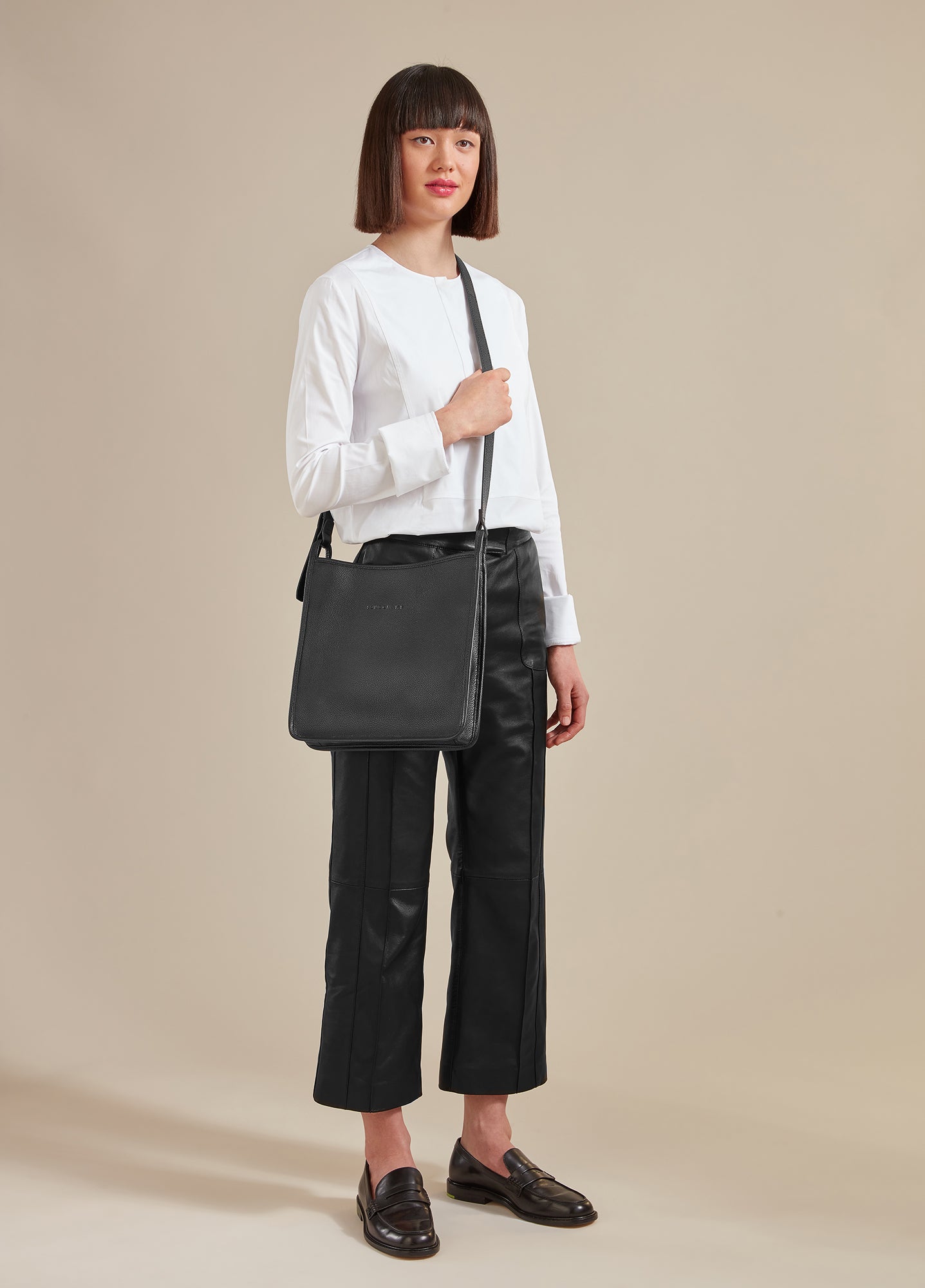 Le Foulonné Crossbody bag M Black Leather 10140021001